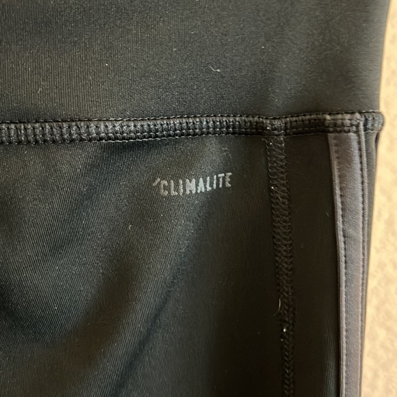 Adidas Capri Length Leggings - Picture 4 of 6